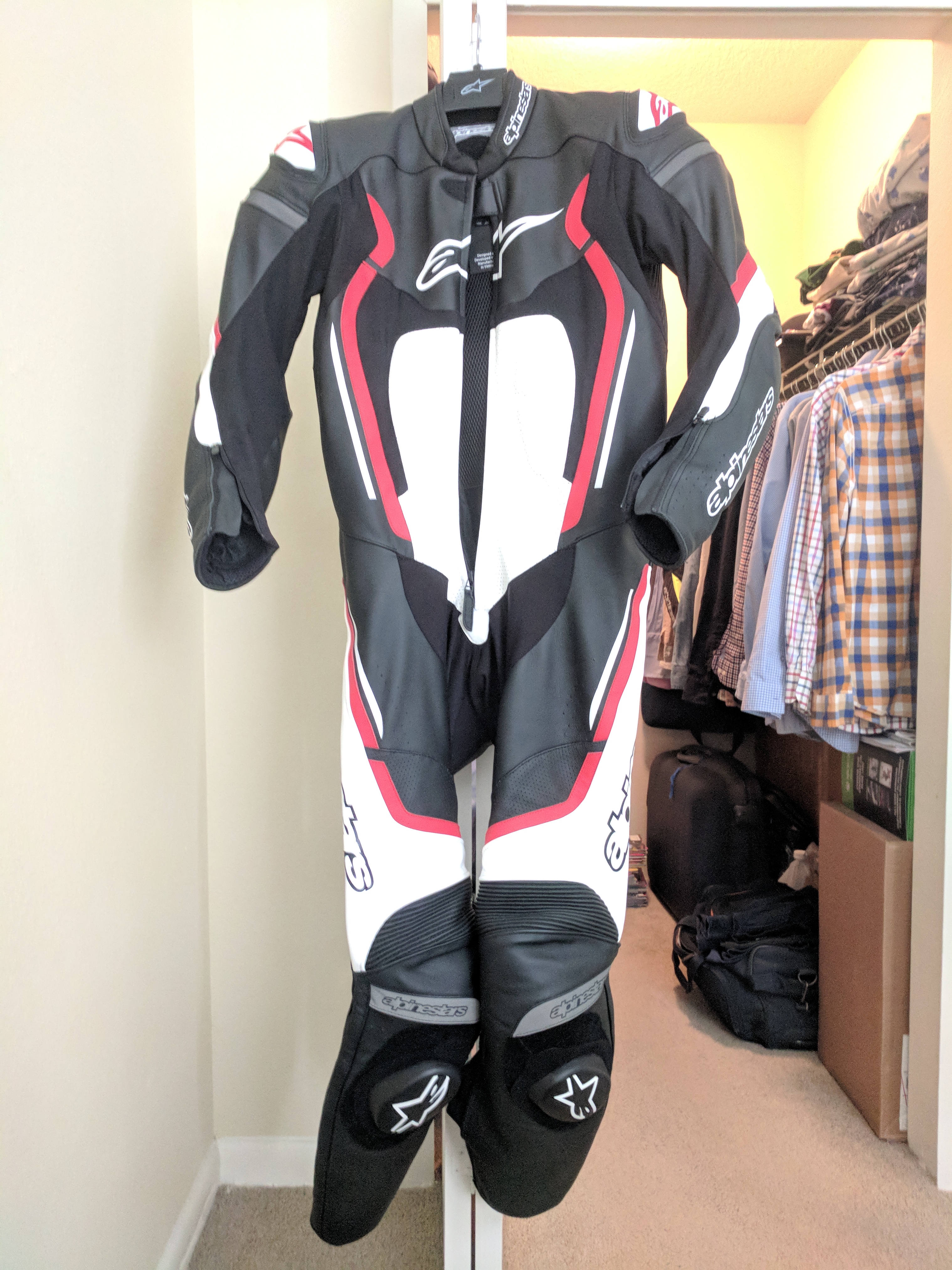Viewing Images For Alpinestars Motegi v2 leather suit :: MotorcycleGear.com